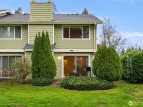 3926 NW Fairway Lane, Bremerton WA 98312