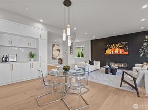 904 N 33rd Place, Renton WA 98056