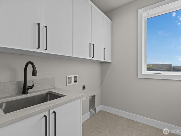 904 N 33rd Place, Renton WA 98056