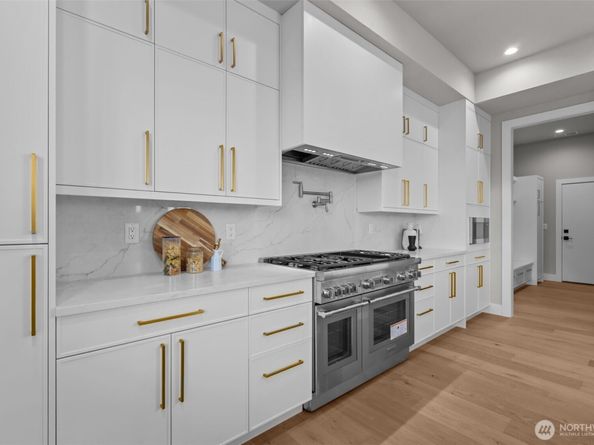 904 N 33rd Place, Renton WA 98056