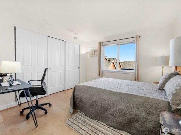 3604 22nd Avenue W, Seattle WA 98199