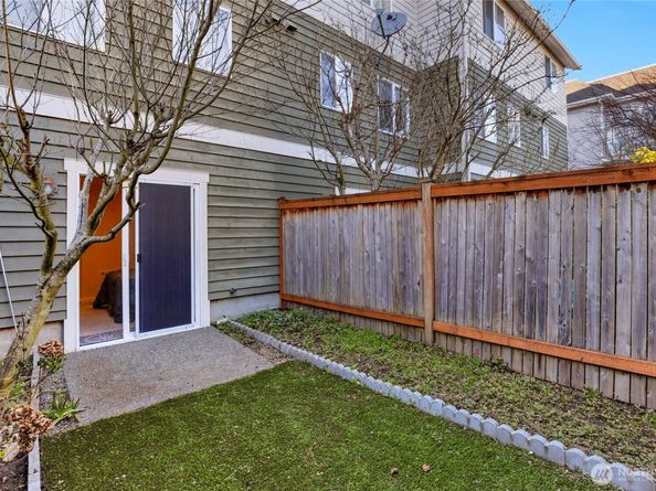 3604 22nd Avenue W, Seattle WA 98199