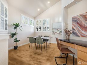 120 Newport Way NW 16, Issaquah WA 98027