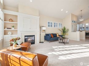 120 Newport Way NW 16, Issaquah WA 98027