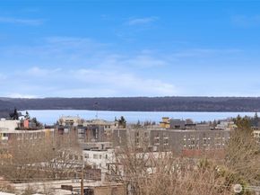 1508 18th Avenue E, Seattle WA 98122