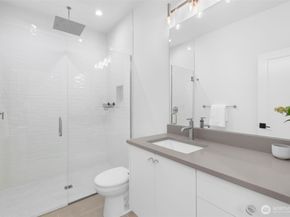 1508 18th Avenue E, Seattle WA 98122