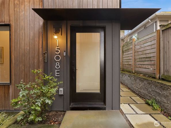 1508 18th Avenue E, Seattle WA 98122