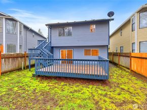 2078 SE 8th Drive, Renton WA 98055
