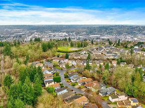 2078 SE 8th Drive, Renton WA 98055