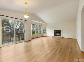 2078 SE 8th Drive, Renton WA 98055