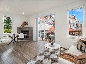 12721 SE 41st Place 109, Bellevue WA 98006