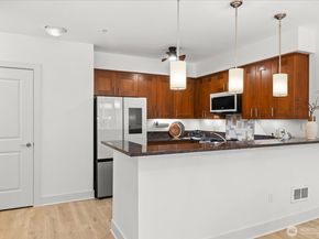 51 Pine Street 201, Edmonds WA 98020