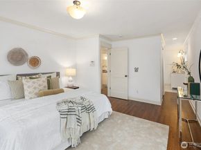 6816 24th Avenue NE, Seattle WA 98115