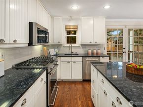 6816 24th Avenue NE, Seattle WA 98115