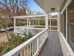 6816 24th Avenue NE, Seattle WA 98115