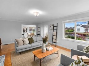 8001 23rd Avenue NW, Seattle WA 98117