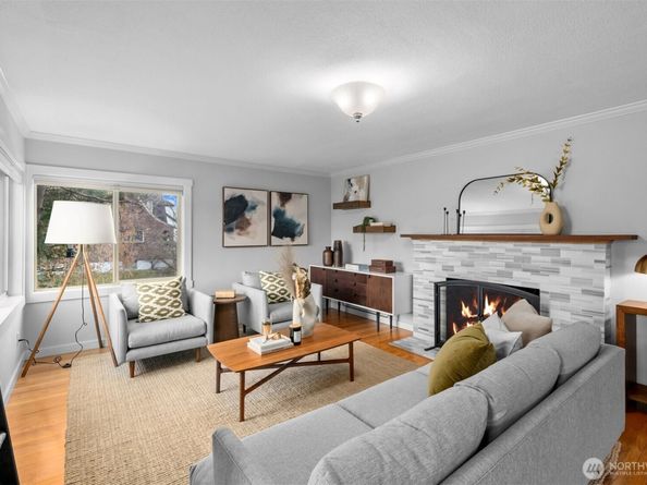 8001 23rd Avenue NW, Seattle WA 98117