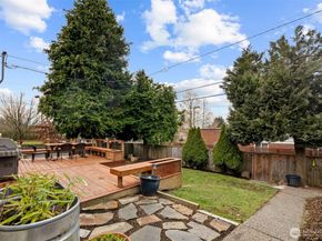 8001 23rd Avenue NW, Seattle WA 98117