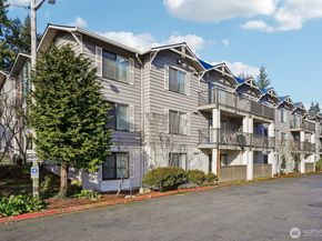 8025 234th Street SW 116, Edmonds WA 98026