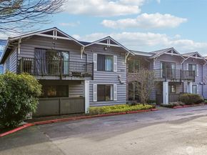 8025 234th Street SW 116, Edmonds WA 98026