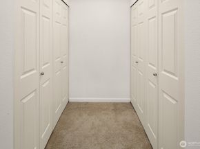 621 5 Avenue N 301, Seattle WA 98109