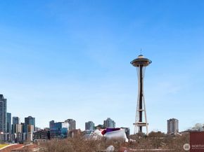 621 5 Avenue N 301, Seattle WA 98109