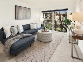 621 5 Avenue N 301, Seattle WA 98109