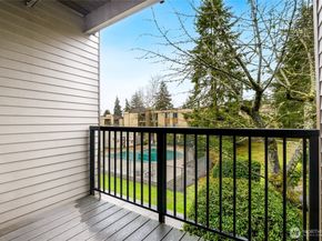 14645 NE 34th St C9, Bellevue WA 98007