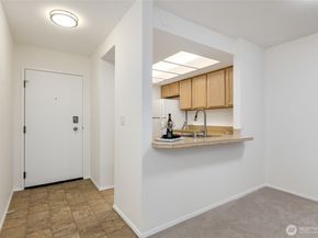 14645 NE 34th St C9, Bellevue WA 98007