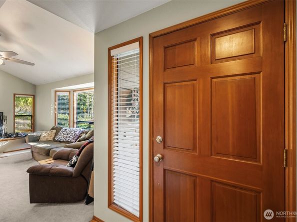 14107 97th Avenue NE, Kirkland WA 98034