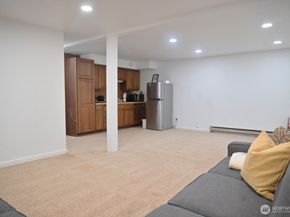 15624 8th Avenue SW c, Burien WA 98166