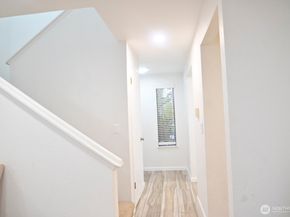 15624 8th Avenue SW c, Burien WA 98166