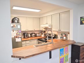 15624 8th Avenue SW c, Burien WA 98166