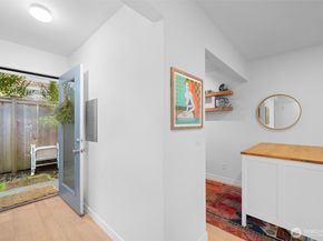 1519 5th Avenue W 2, Seattle WA 98119