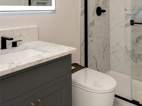 17116 35th Drive SE C6, Bothell WA 98012