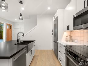 636 11th Avenue, Kirkland WA 98033