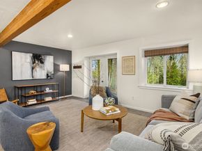 1585 NE Park View Drive, Bainbridge Island WA 98110