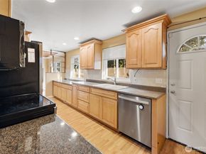 20310 5th Avenue NW, Shoreline WA 98177