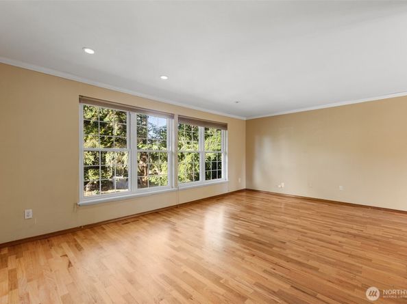 20310 5th Avenue NW, Shoreline WA 98177