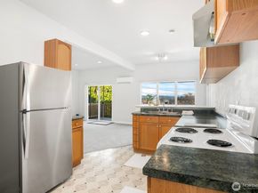 4205 34th Avenue S, Seattle WA 98118