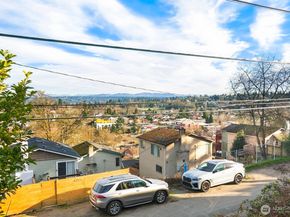 4205 34th Avenue S, Seattle WA 98118