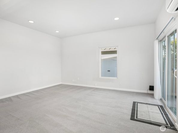 4205 34th Avenue S, Seattle WA 98118