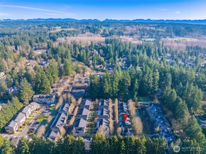 18258 NE 96th Way 101, Redmond WA 98052