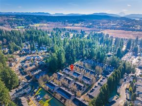 18258 NE 96th Way 101, Redmond WA 98052