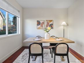 18258 NE 96th Way 101, Redmond WA 98052