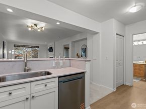 1525 NW 57th Street 303, Seattle WA 98107