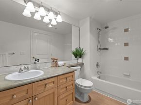 1525 NW 57th Street 303, Seattle WA 98107