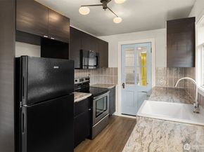 4731 36th Avenue S, Seattle WA 98118