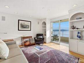 1600 43rd Avenue E 209, Seattle WA 98112