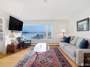 1600 43rd Avenue E 209, Seattle WA 98112